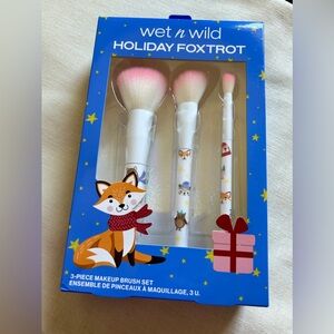 Wet n Wild Holiday Foxtrot 3-Piece Makeup Brush Set